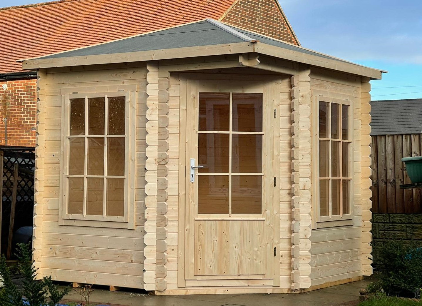Corner House - 28mm - 8ft x 8ft